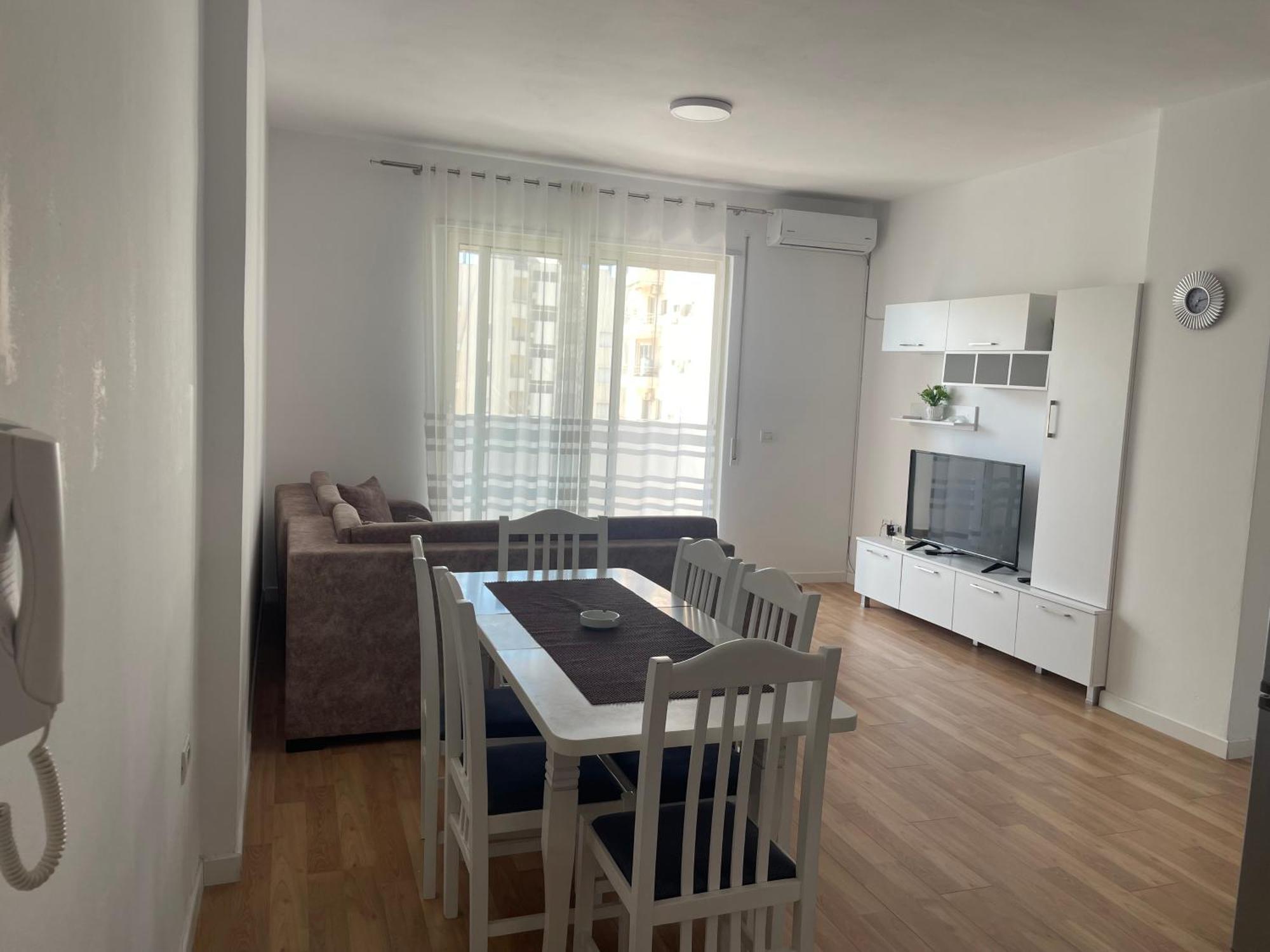 Apartament Roy Iv
