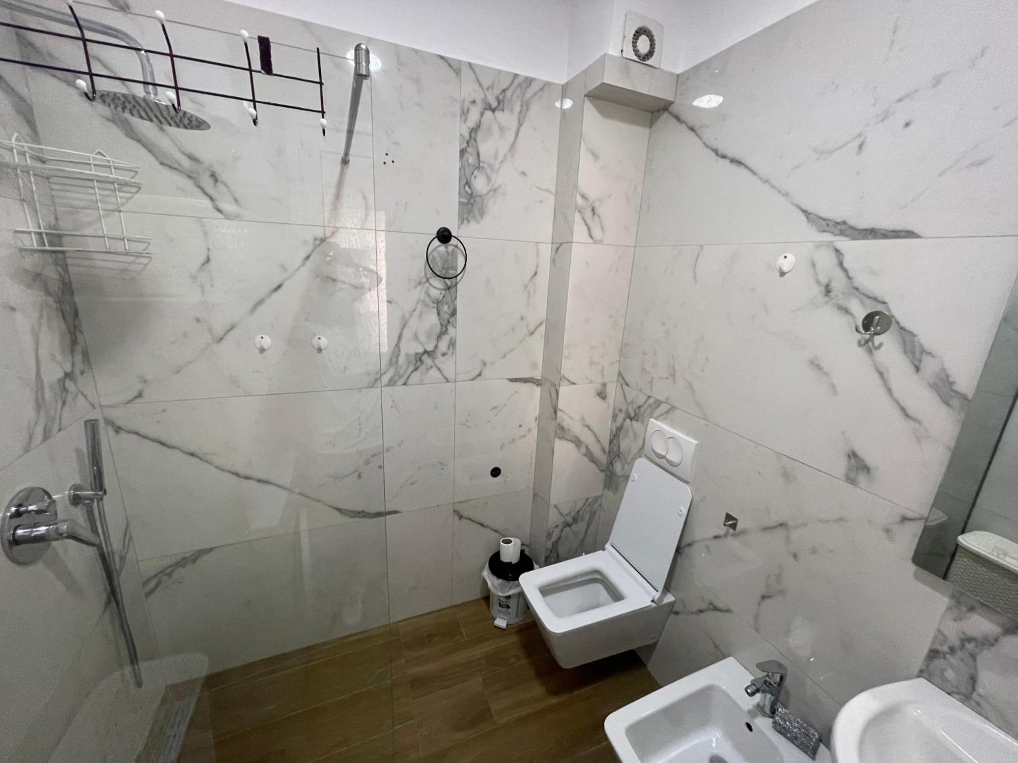 Roy Iv Apartament