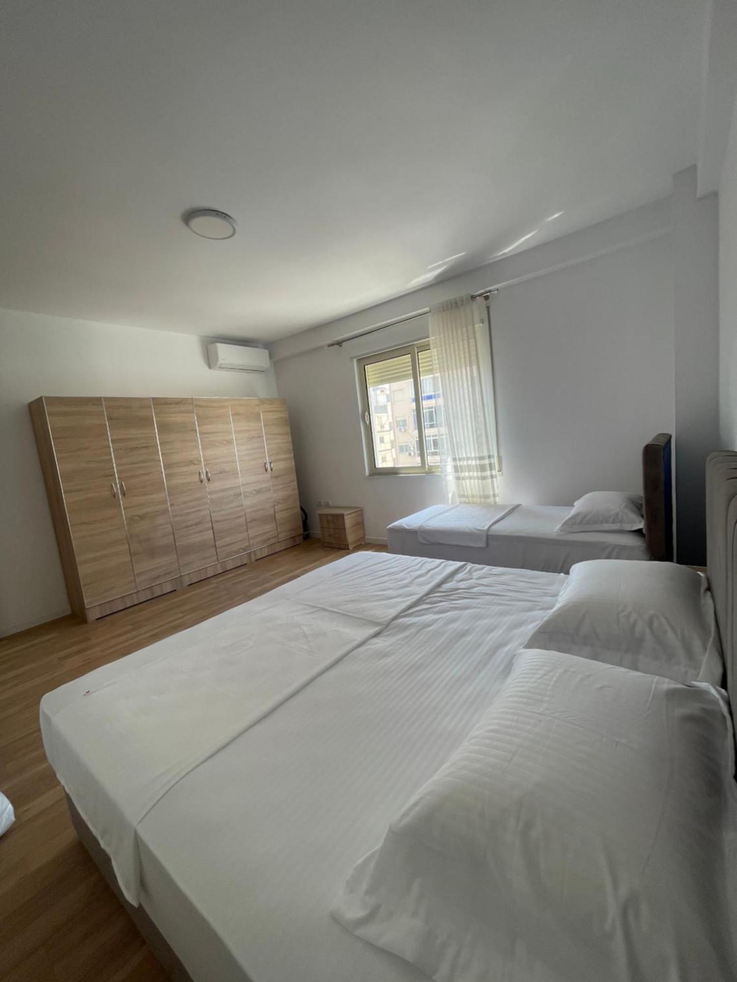 Roy Iv Apartment